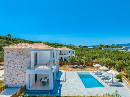 private pool villa  zakynthos tragaki